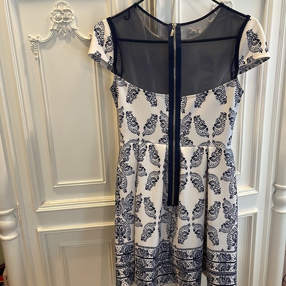 DRESS by B. Darlin size 5/6 - Picture 2 of 3